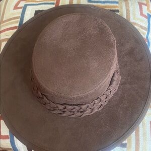Elegant braided Suede Hat